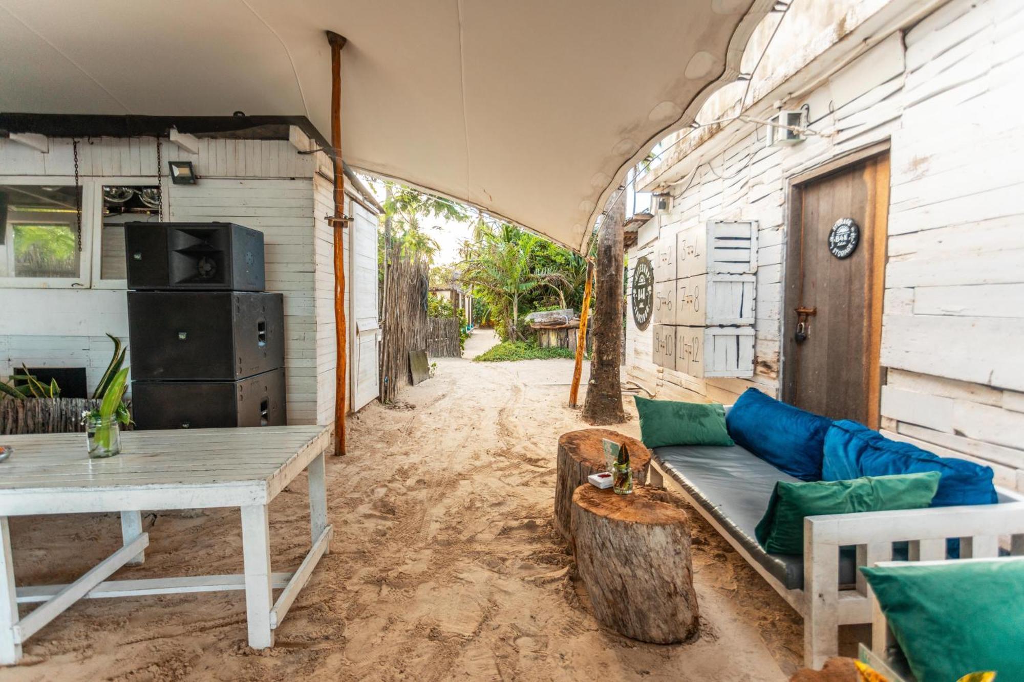 B4 Beach Club Paje Exterior foto